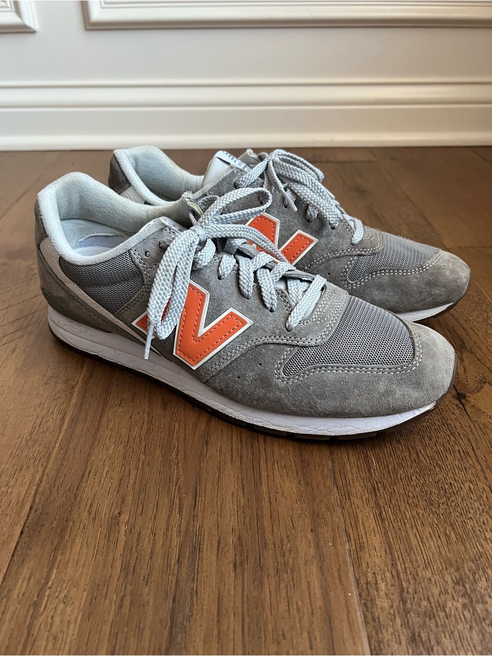 New Balance 996 Gray Suede and Mesh Sneakers with Orange 10.5 Men’s